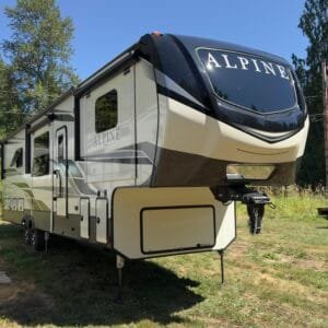 2022 Keystone Alpine 3710KP — Luxury Fifth Wheel RV